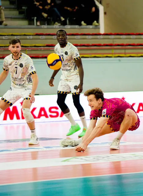 Grand Nancy Volley Ball vs L'Abeille Girondine — photo 27
